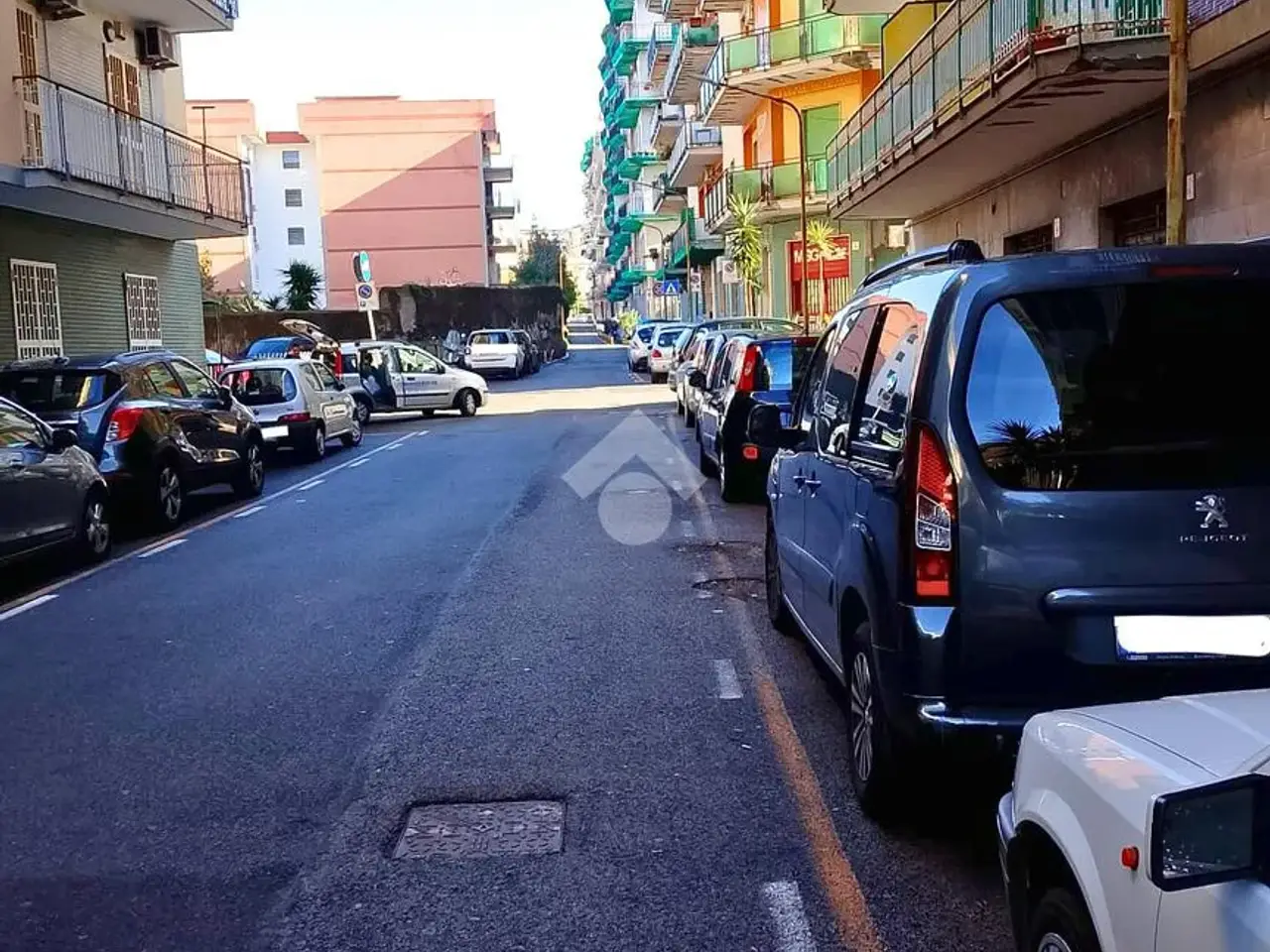 Negozio in Via Filippo Turati 16, San Giorgio a Cremano, {3} - Foto 1
