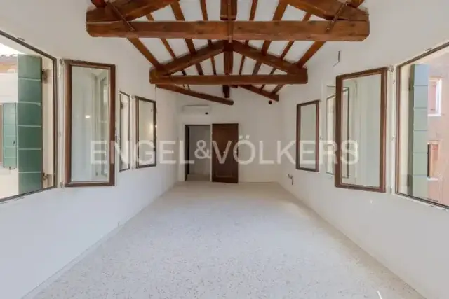 3-room flat in Campo De La Maddalena, Venezia - Photo 1