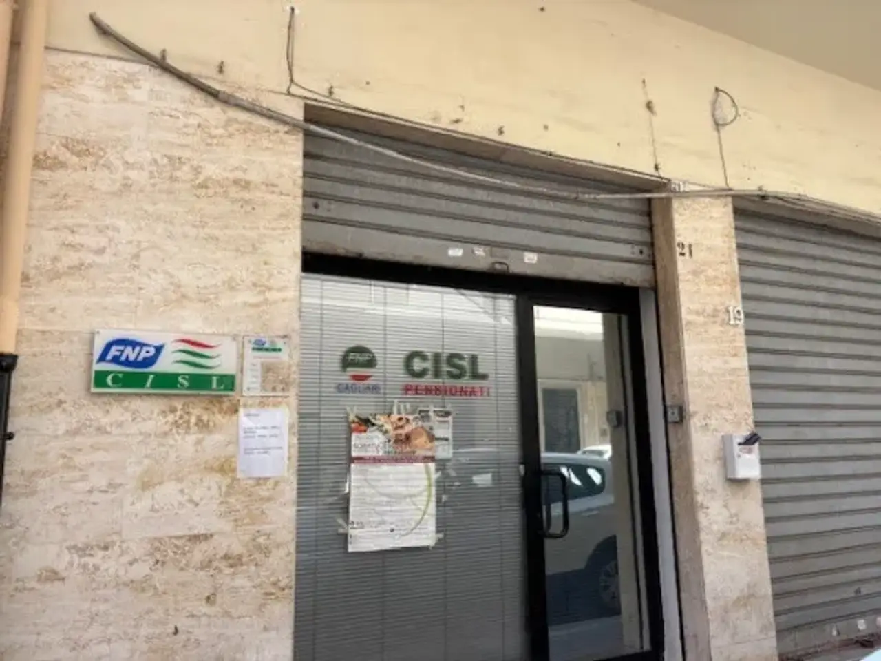 Negozio in Via Arcangelo Corelli, Cagliari, {3} - Foto 1