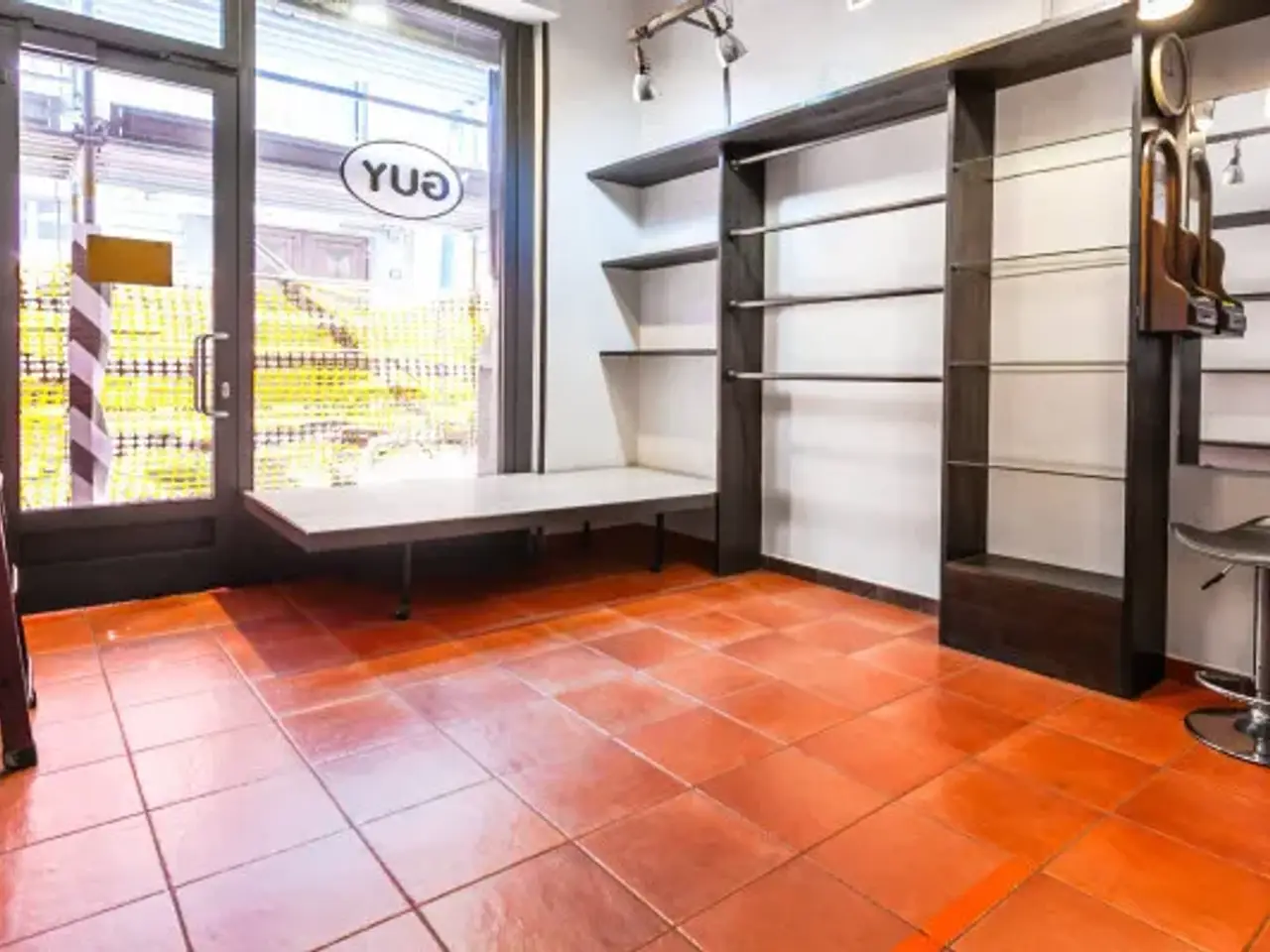 Negozio in Via Piero della Francesca 42, Milano, {3} - Foto 1