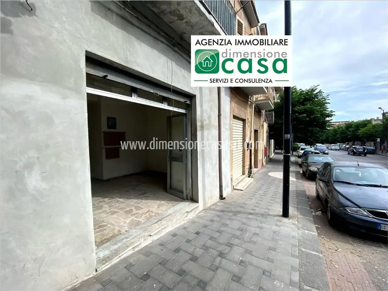 Locale commerciale in Corso Vittorio Emanuele 120, San Cataldo, {3} - Foto 1