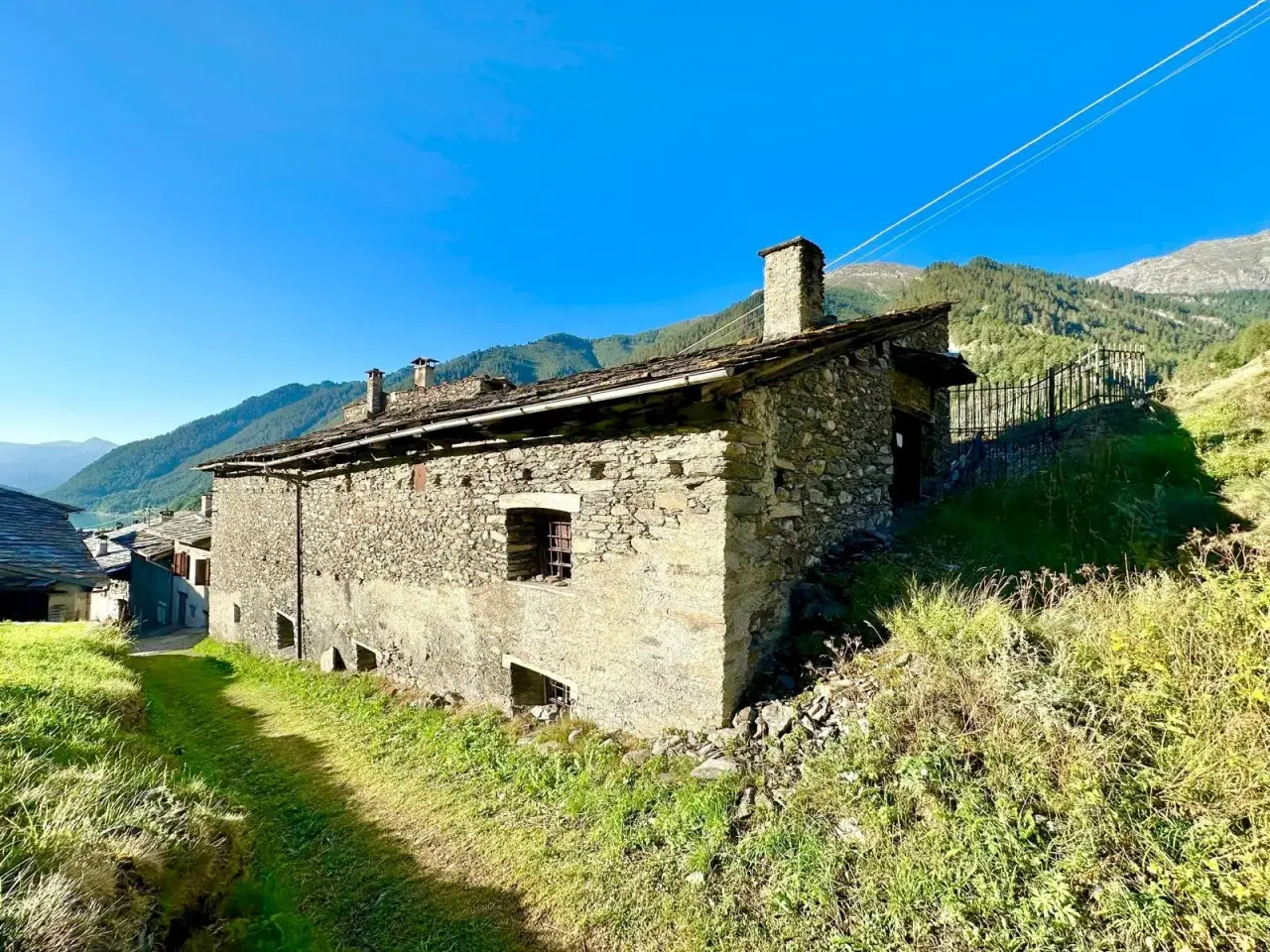 Magazzino in Frazione Genzana 45, Pontechianale, {3} - Foto 1