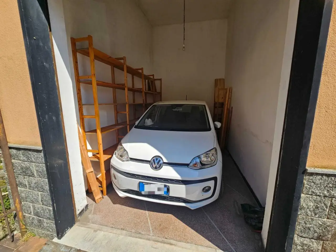 Parcheggio chiuso in Via Benedetto da Cesino 3a, Genova, {3} - Foto 1