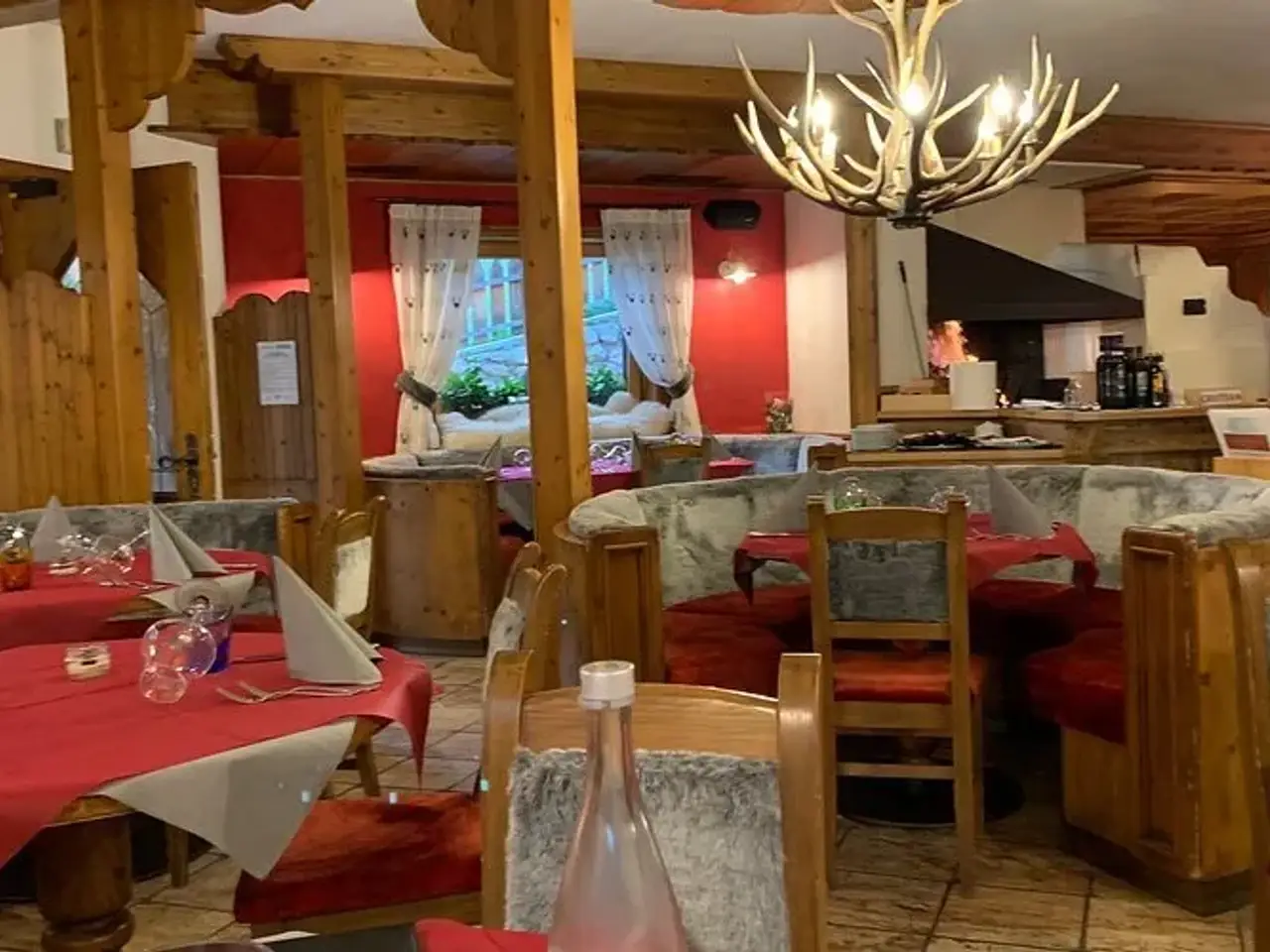Ristorante in Strada di Pian Trevisan - Strèda De Ciamp Trujan, Canazei, {3} - Foto 1