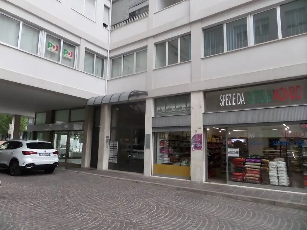 Ufficio in , Pordenone, {3} - Foto 2