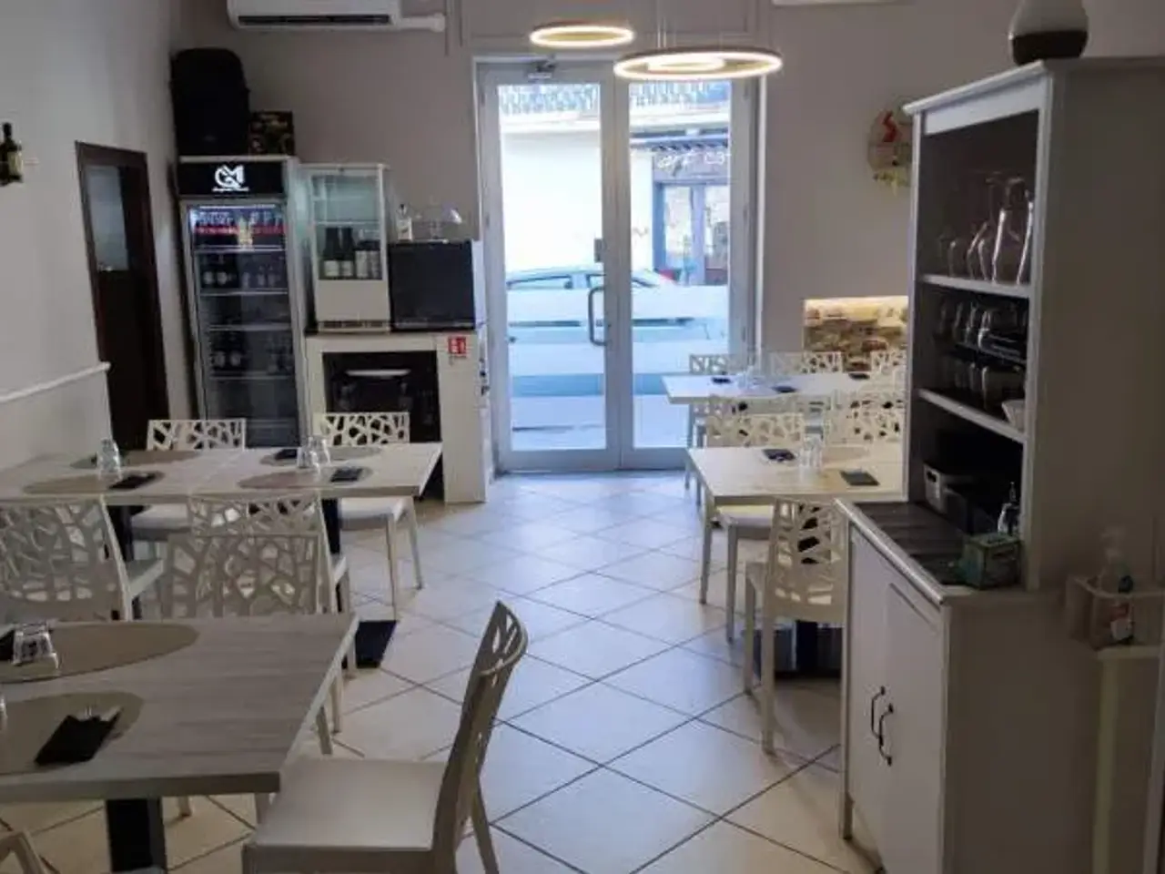 Pizzeria in Via Alcide De Gasperi Snc, Agropoli, {3} - Foto 2