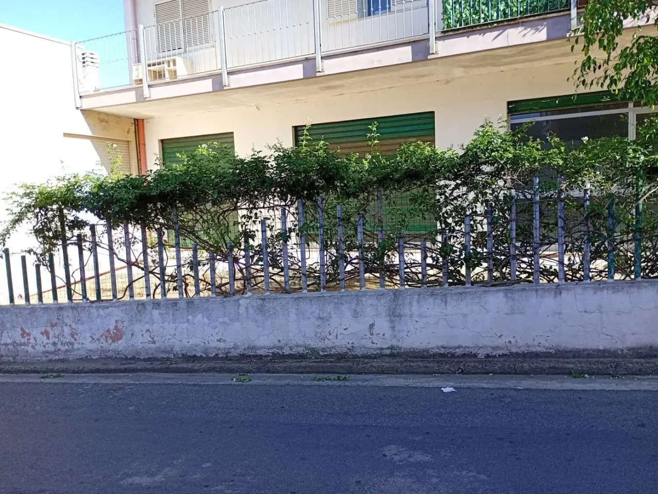 Esercizio commerciale in Via Camillo Cavour 37, Capoterra, {3} - Foto 2