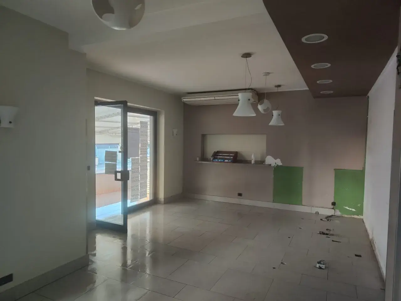 Negozio in Via Lungofino, Citta' Sant'Angelo, {3} - Foto 1