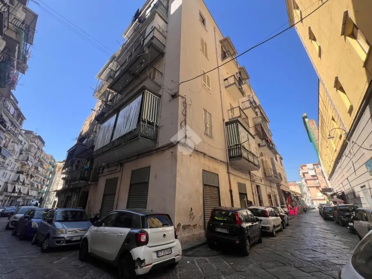 Negozio in Via Piazza Larga al Mercato 29, Napoli, {3} - Foto 2