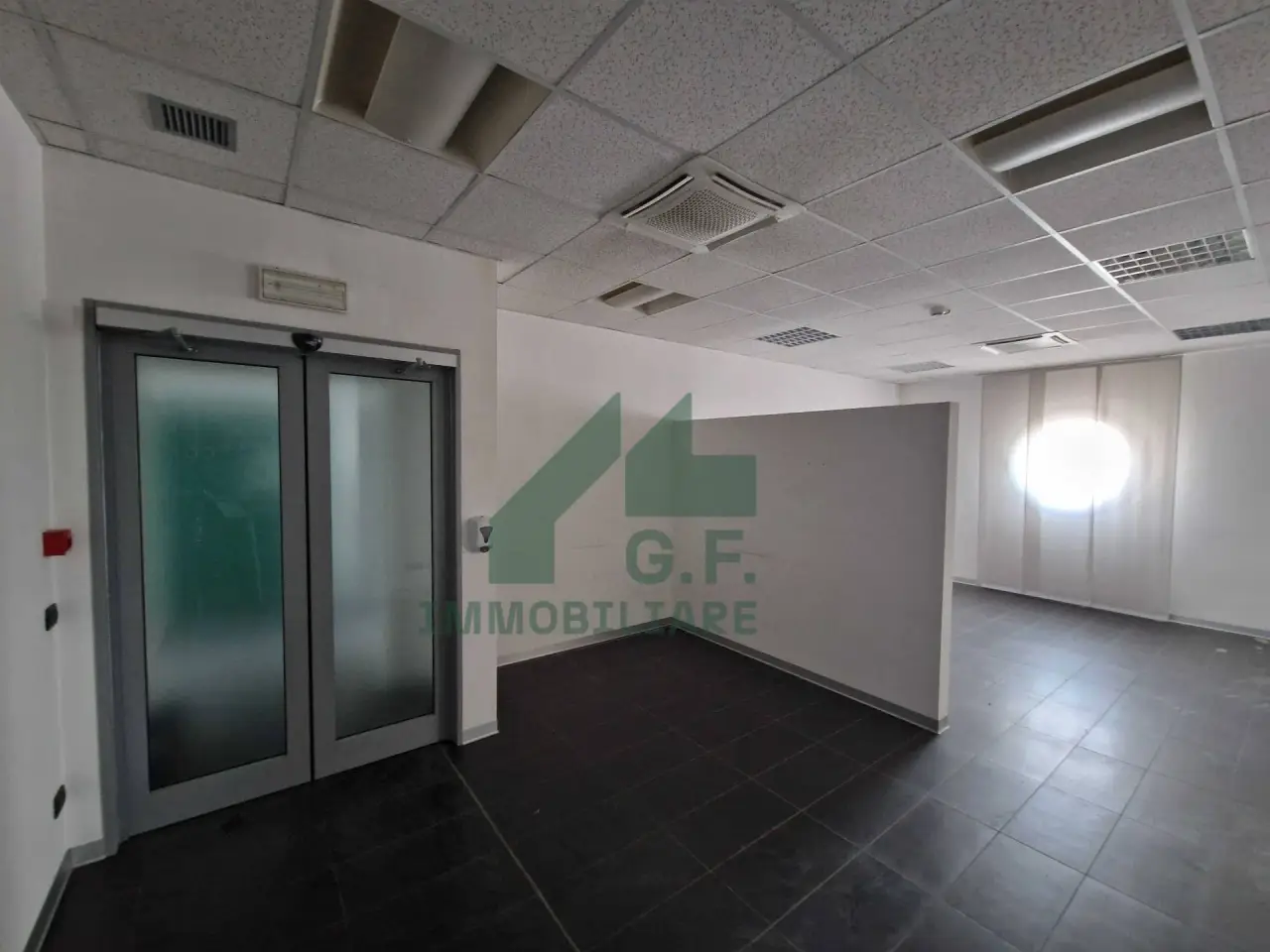 Ufficio in Via Forte Tomba 7, Verona, {3} - Foto 2