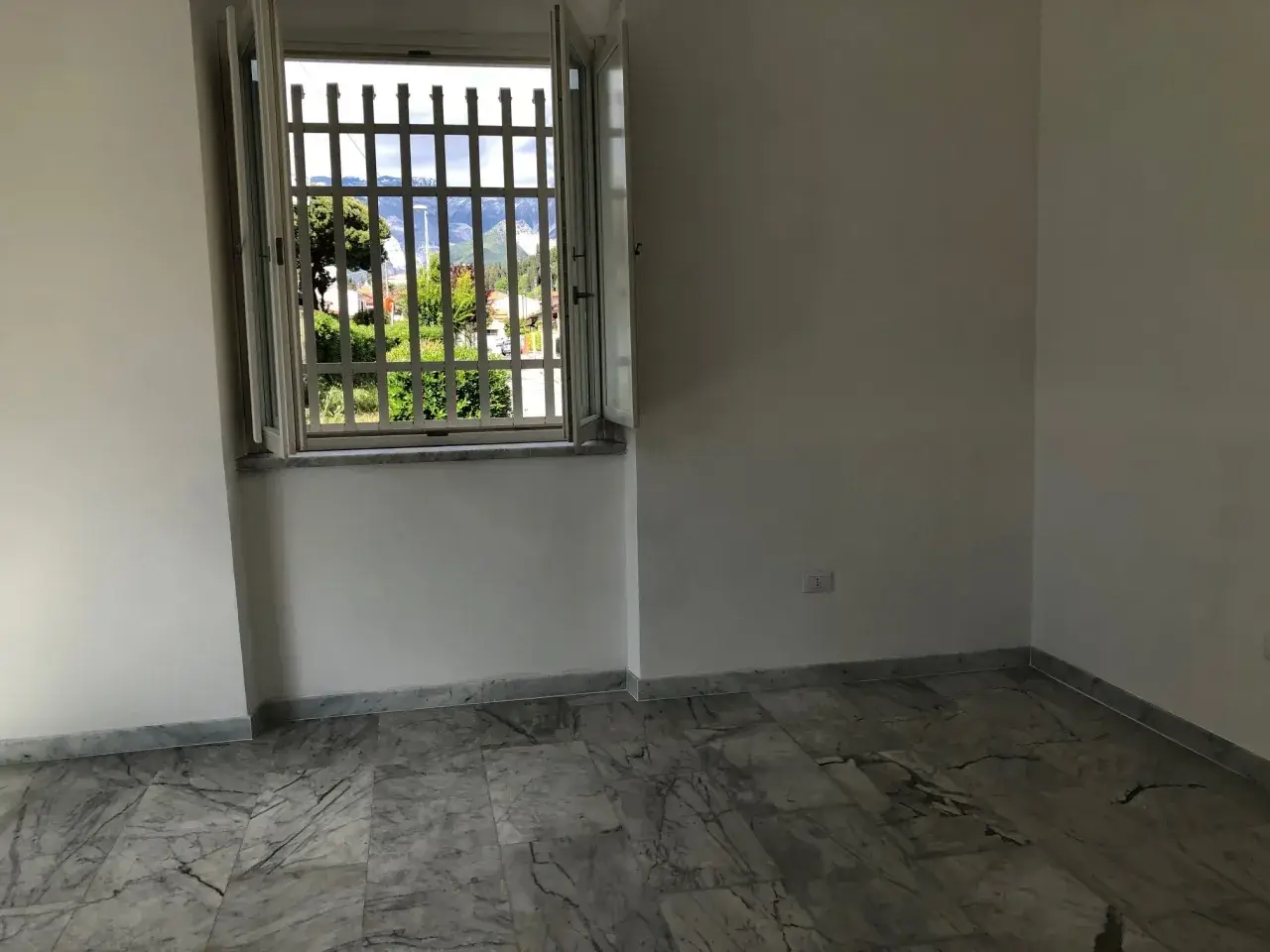 Negozio in , Carrara, {3} - Foto 2