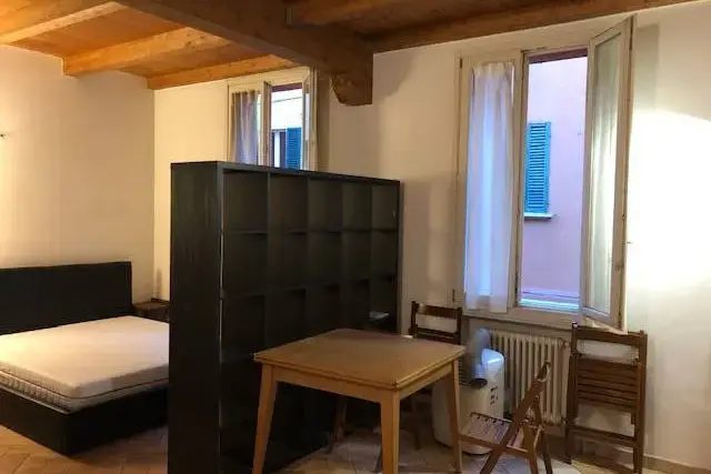 One-room flat in Via Castiglione 78, Bologna - Photo 1