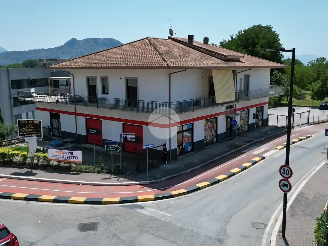 Negozio in Via Sant'Angelo 2, Cassino, {3} - Foto 1