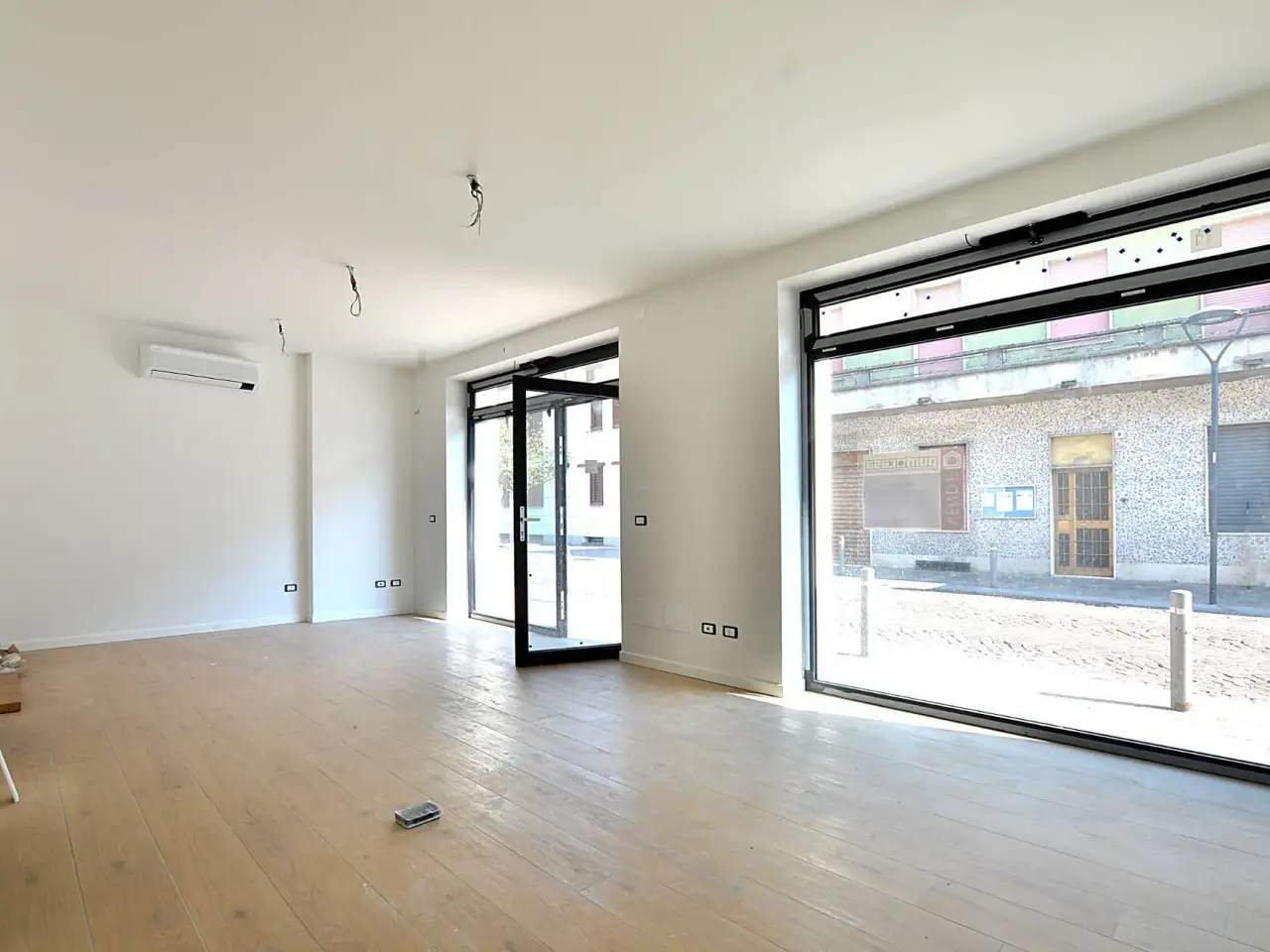 Negozio in Via Bergamo 13, Bellusco, {3} - Foto 2