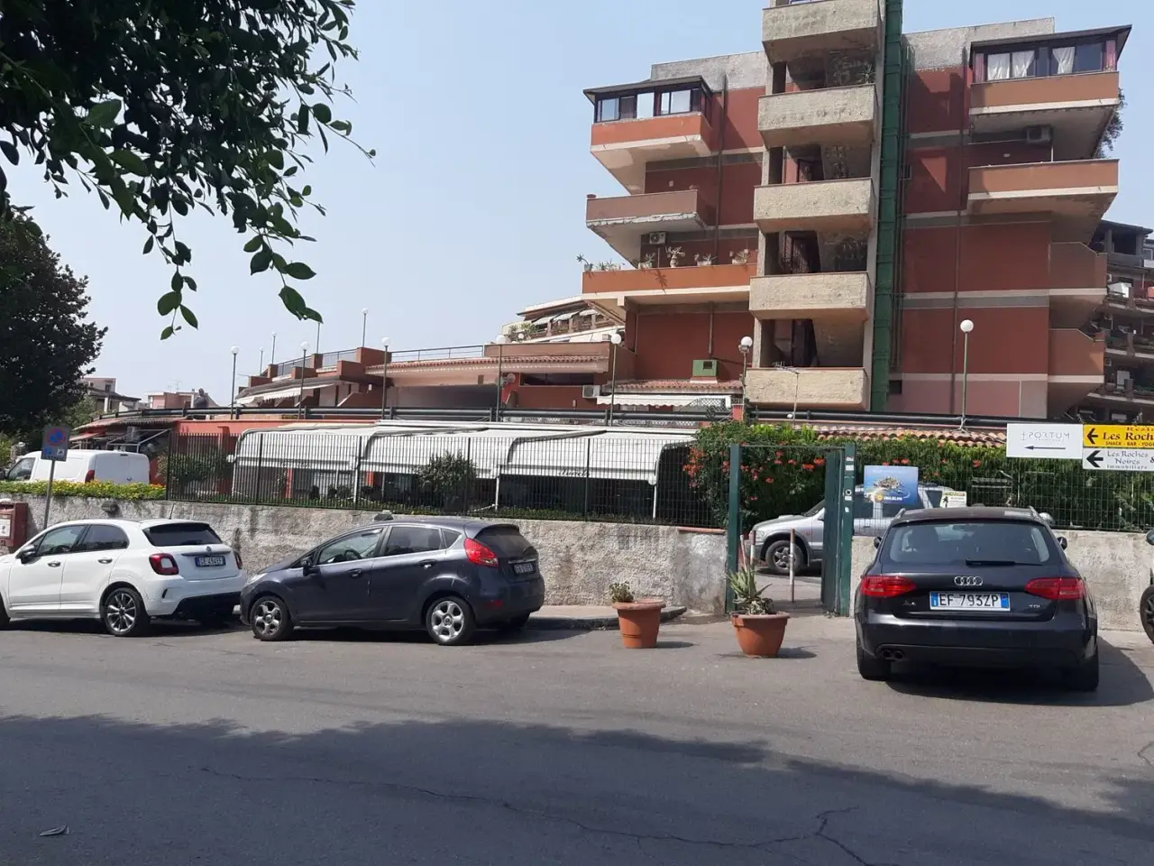 Locale commerciale in Ontrada Pietr 2, Giardini Naxos, {3} - Foto 1