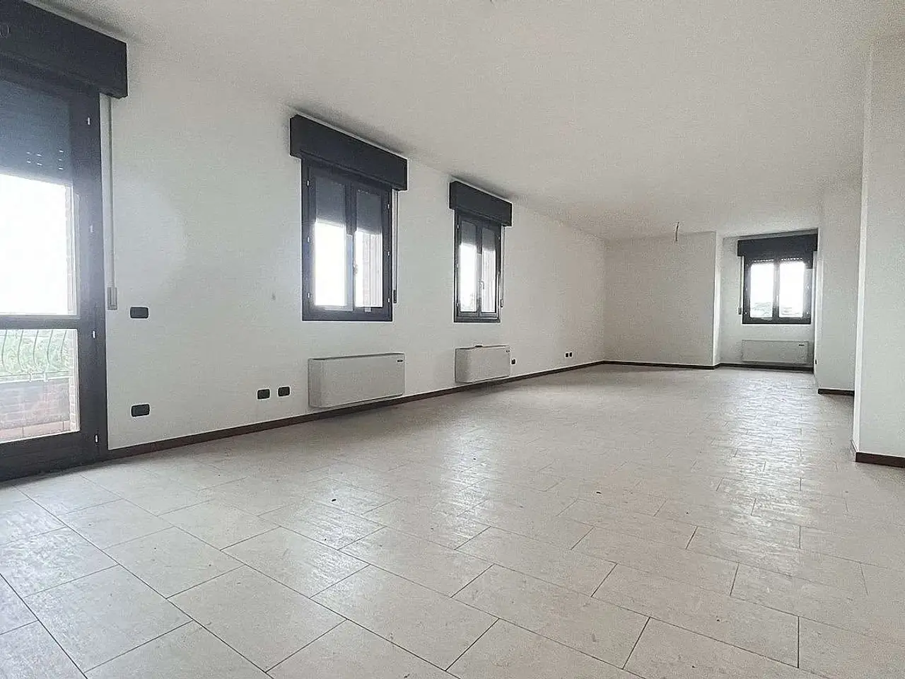 Ufficio in , Fiorano Modenese, {3} - Foto 1