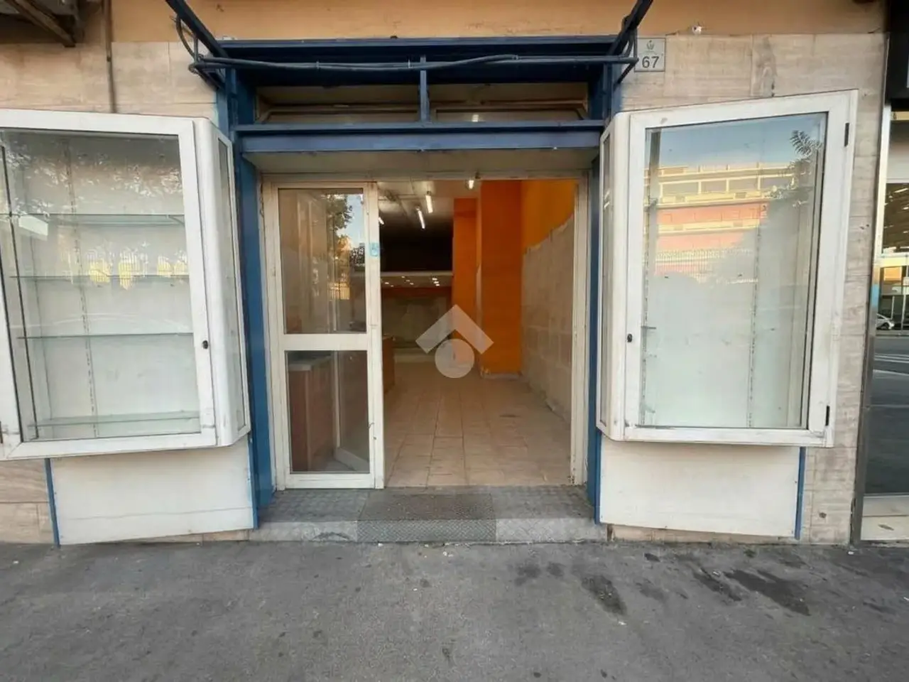 Negozio in Via San Martino 67, San Giorgio A Cremano, {3} - Foto 1