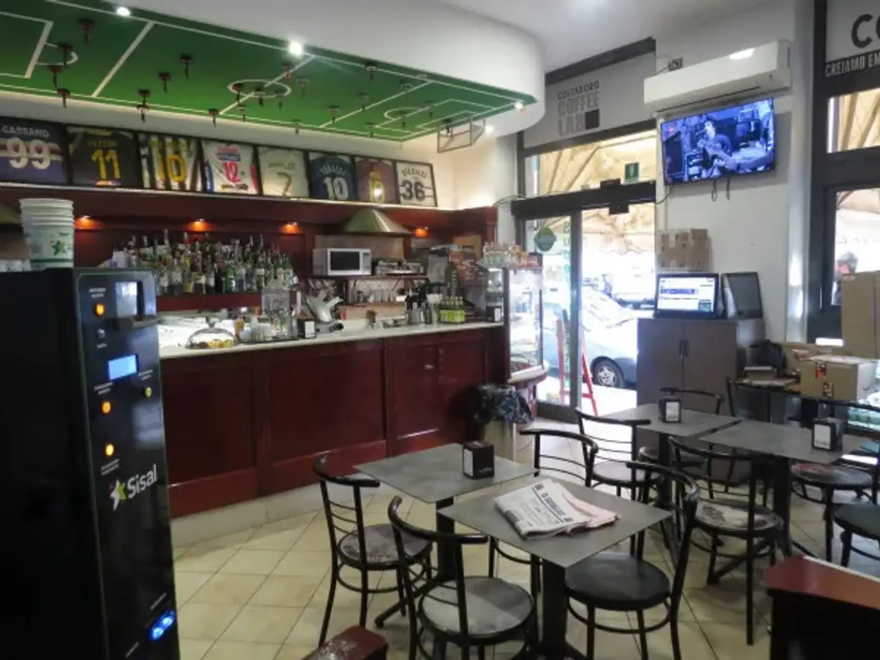Bar in Via Monticelli 22, Genova, {3} - Foto 1