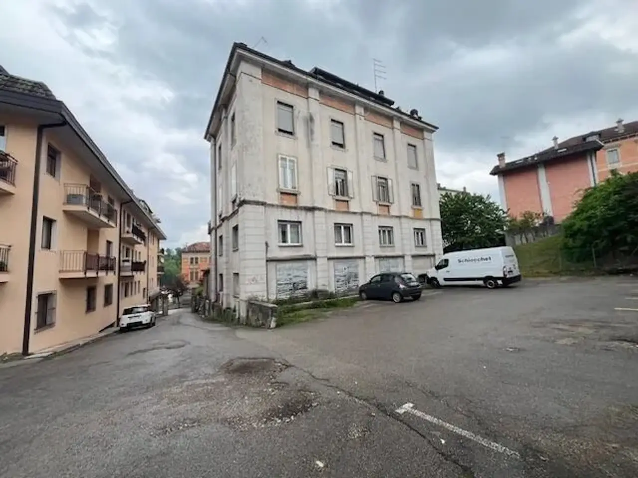 Fabbricato misto in Via Simon da Cusighe 14, Belluno, {3} - Foto 1