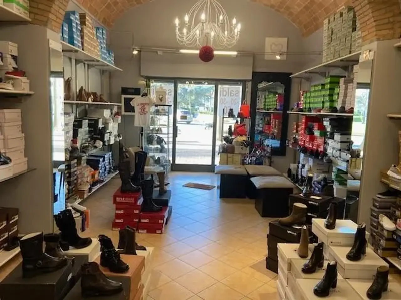 Esercizio commerciale in , Rosignano Marittimo, {3} - Foto 1