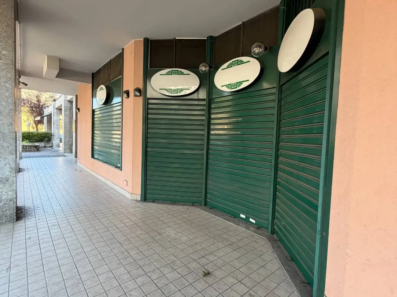 Negozio in Via Cavallotti 15, Cologno Monzese, {3} - Foto 2