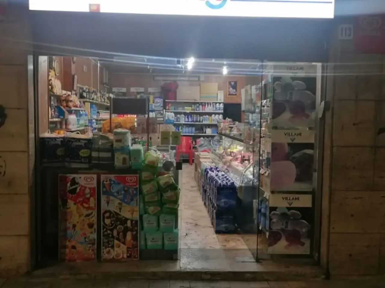 Negozio in Corso Indipendenza 113, Catania, {3} - Foto 1