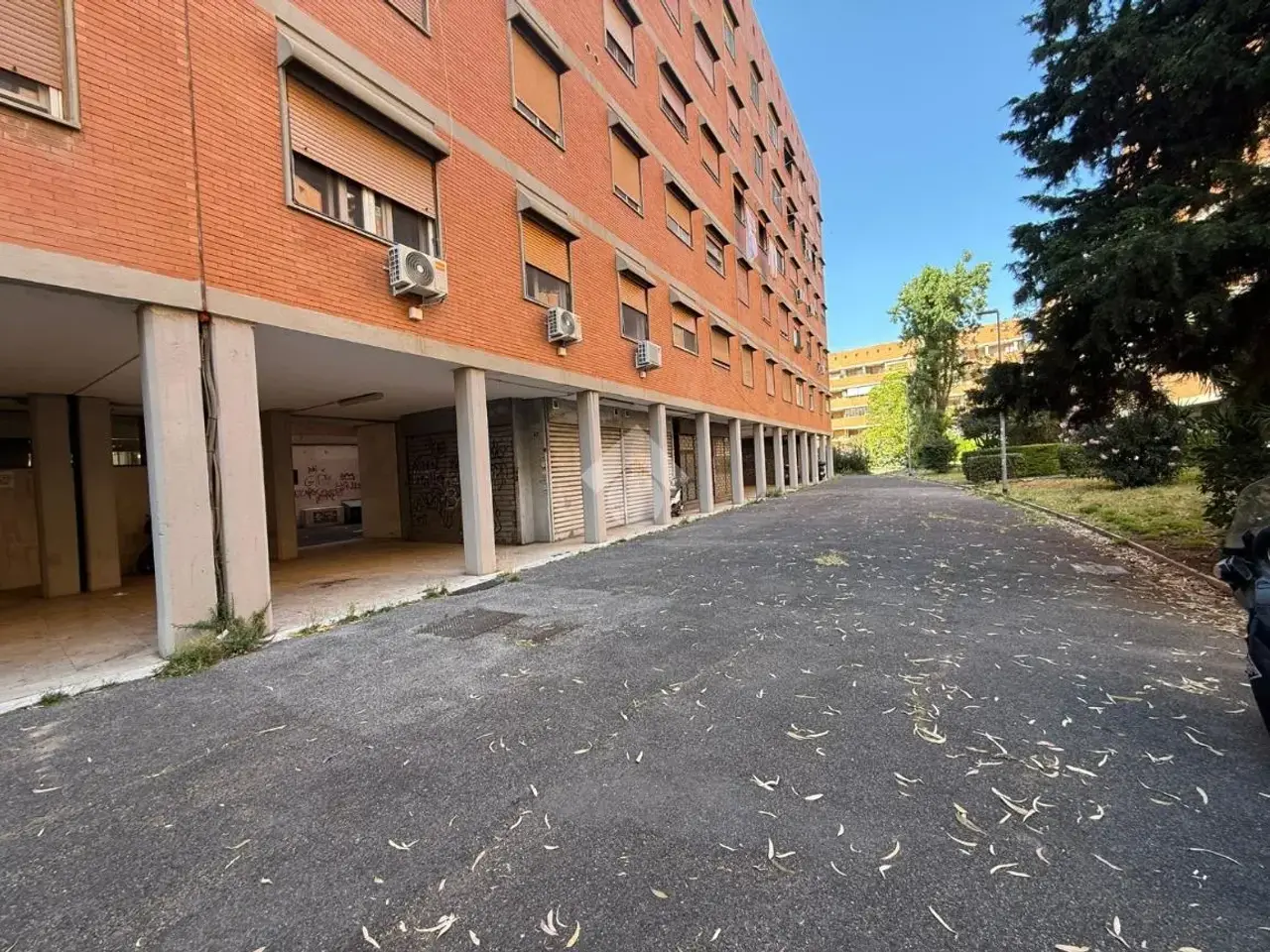 Negozio in Piazza F. Vannetti Donnini 35, Roma, {3} - Foto 1