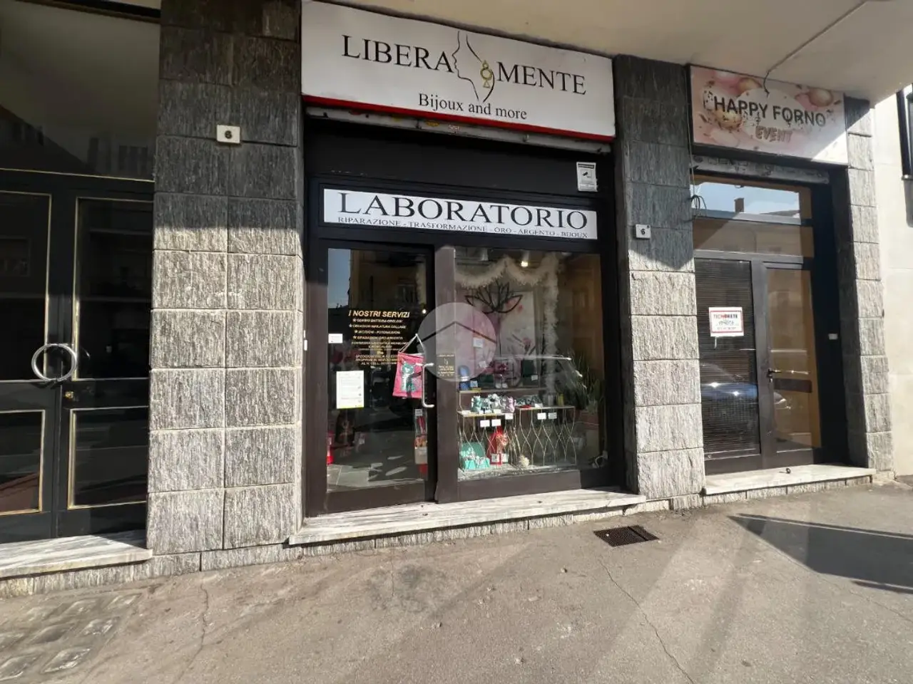Negozio in Via XXV Aprile 6, Nichelino, {3} - Foto 1