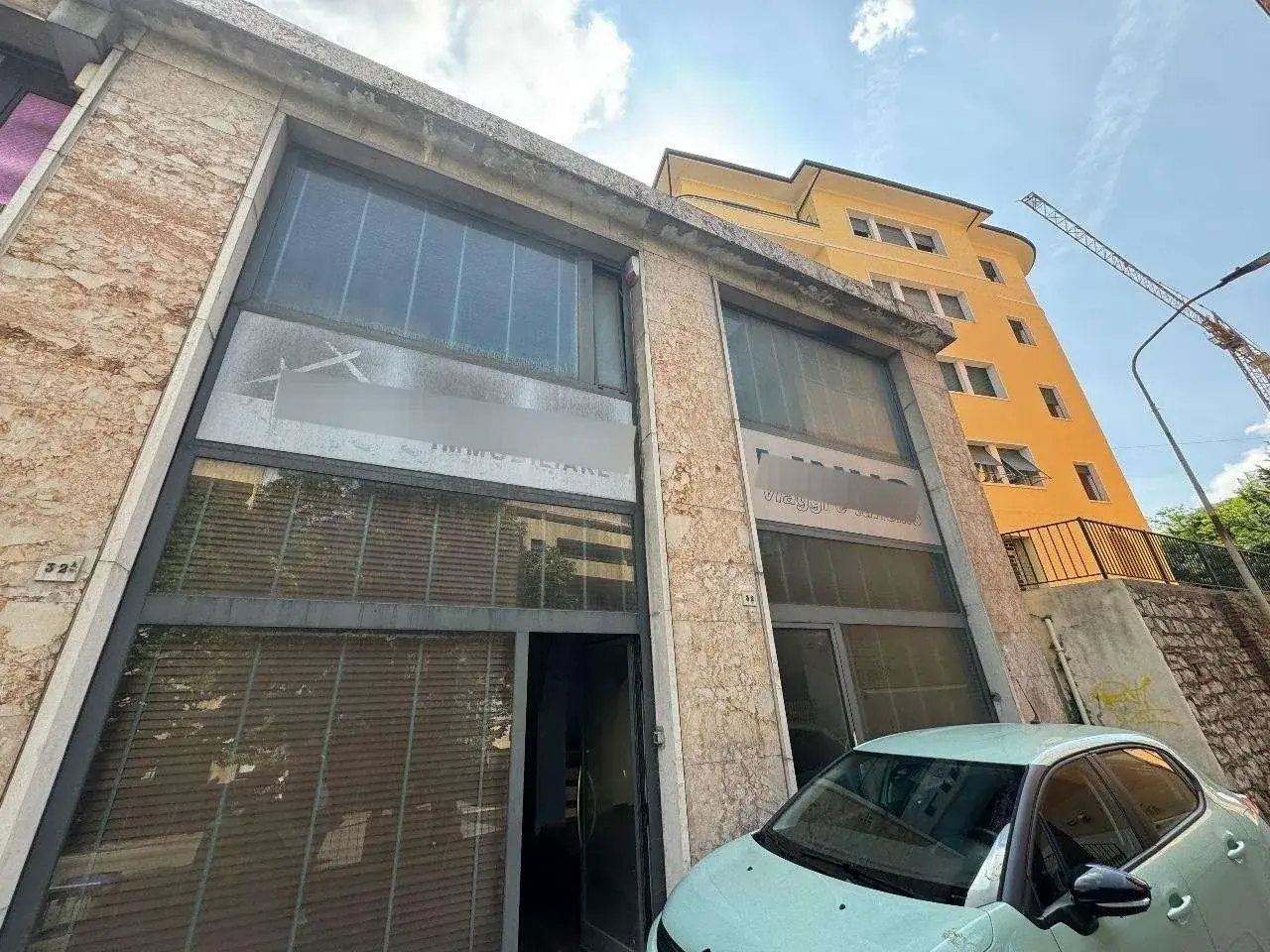 Palazzina commerciale in Via Oddi Sforza 4 E 4 /a, Perugia, {3} - Foto 2