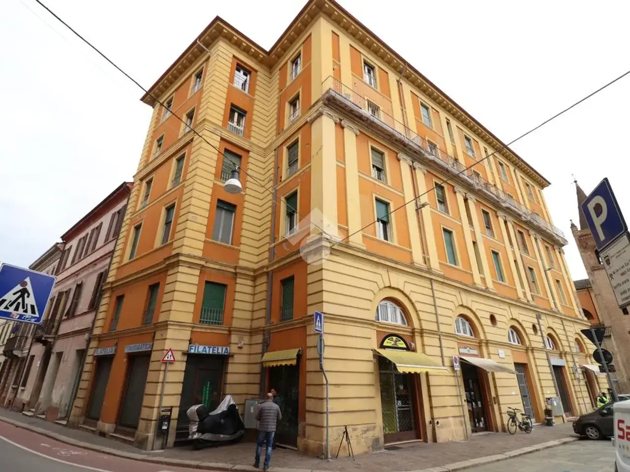 Negozio in Corso Giuseppe Garibaldi 132, Forli', {3} - Foto 1
