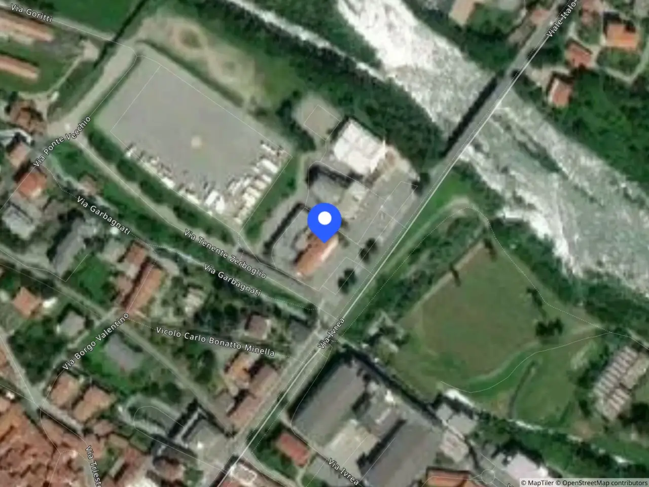 Fabbricato misto in V. Ivrea, 89, 10082 Cuorgnè To, Italia 89, Cuorgne', {3} - Foto 2