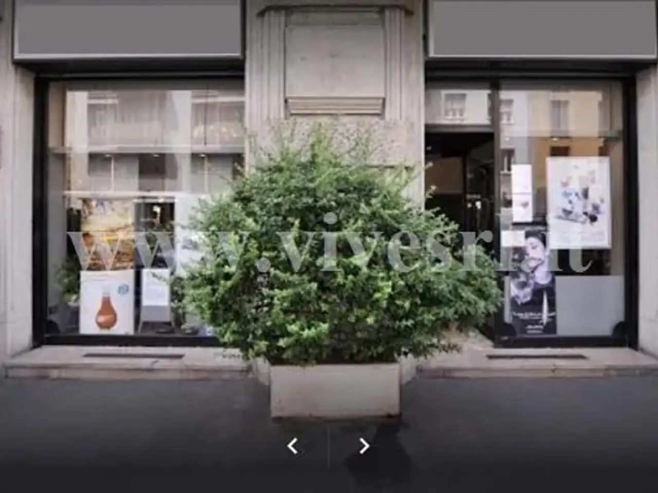 Negozio in Via Cesare Battisti 8, Milano, {3} - Foto 2