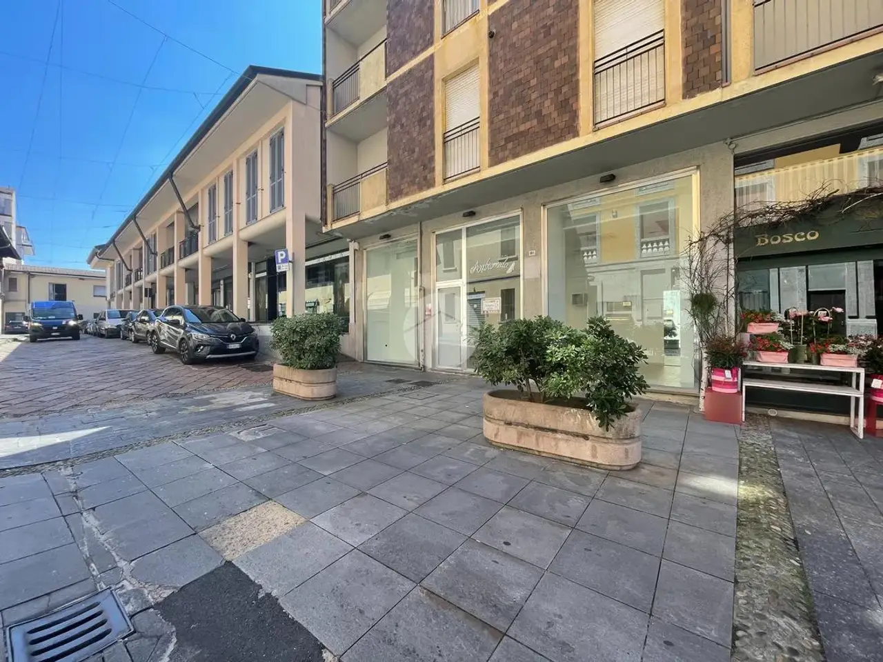 Negozio in Via Pretorio 61, Magenta, {3} - Foto 1