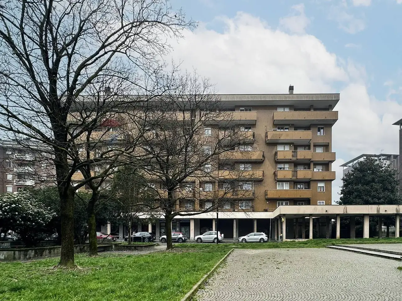 Negozio in Via Gramsci 22, Cormano, {3} - Foto 2