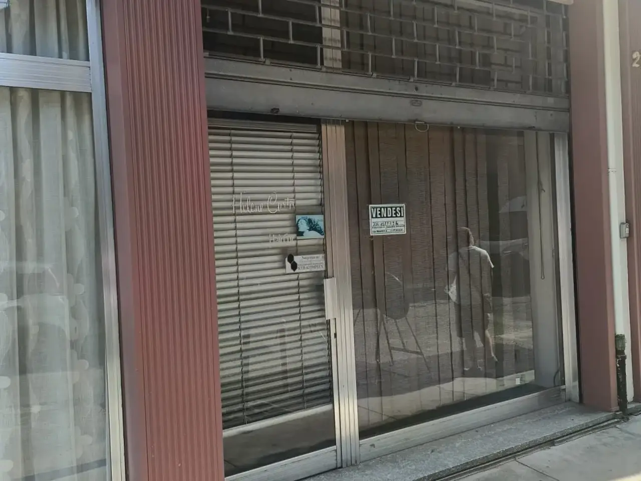Negozio in Via Eleuterio Pagliano  21, Casale Monferrato, {3} - Foto 1