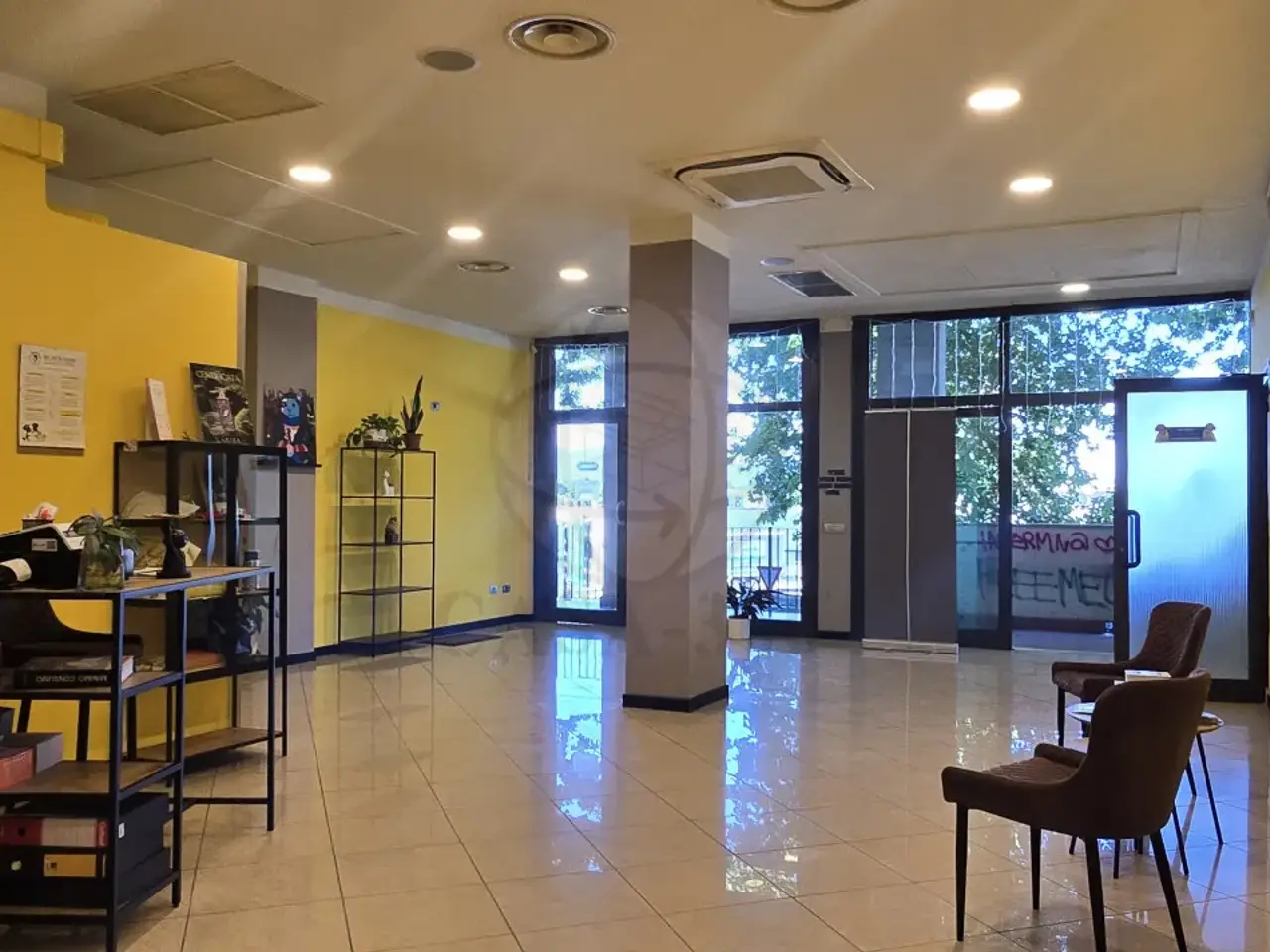 Negozio in Via del Rivo, 102a, Terni, {3} - Foto 2