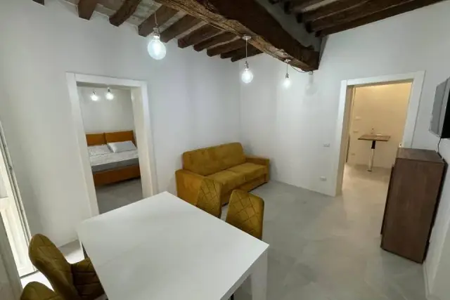 2-room flat in Strada Nino Bixio 61, Parma - Photo 1