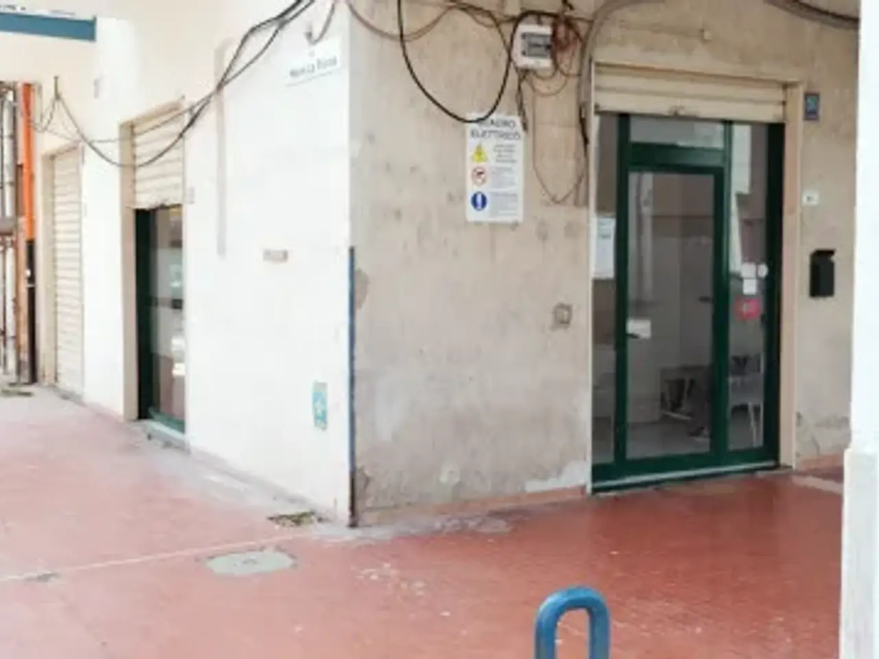 Negozio in Via Giacomo Budetti, Pontecagnano Faiano, {3} - Foto 1