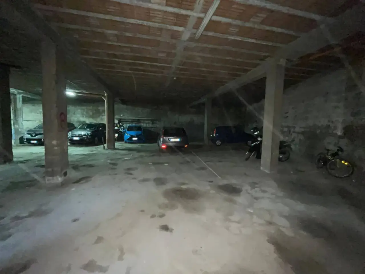 Magazzino in Via Monte, Marano Di Napoli, {3} - Foto 2