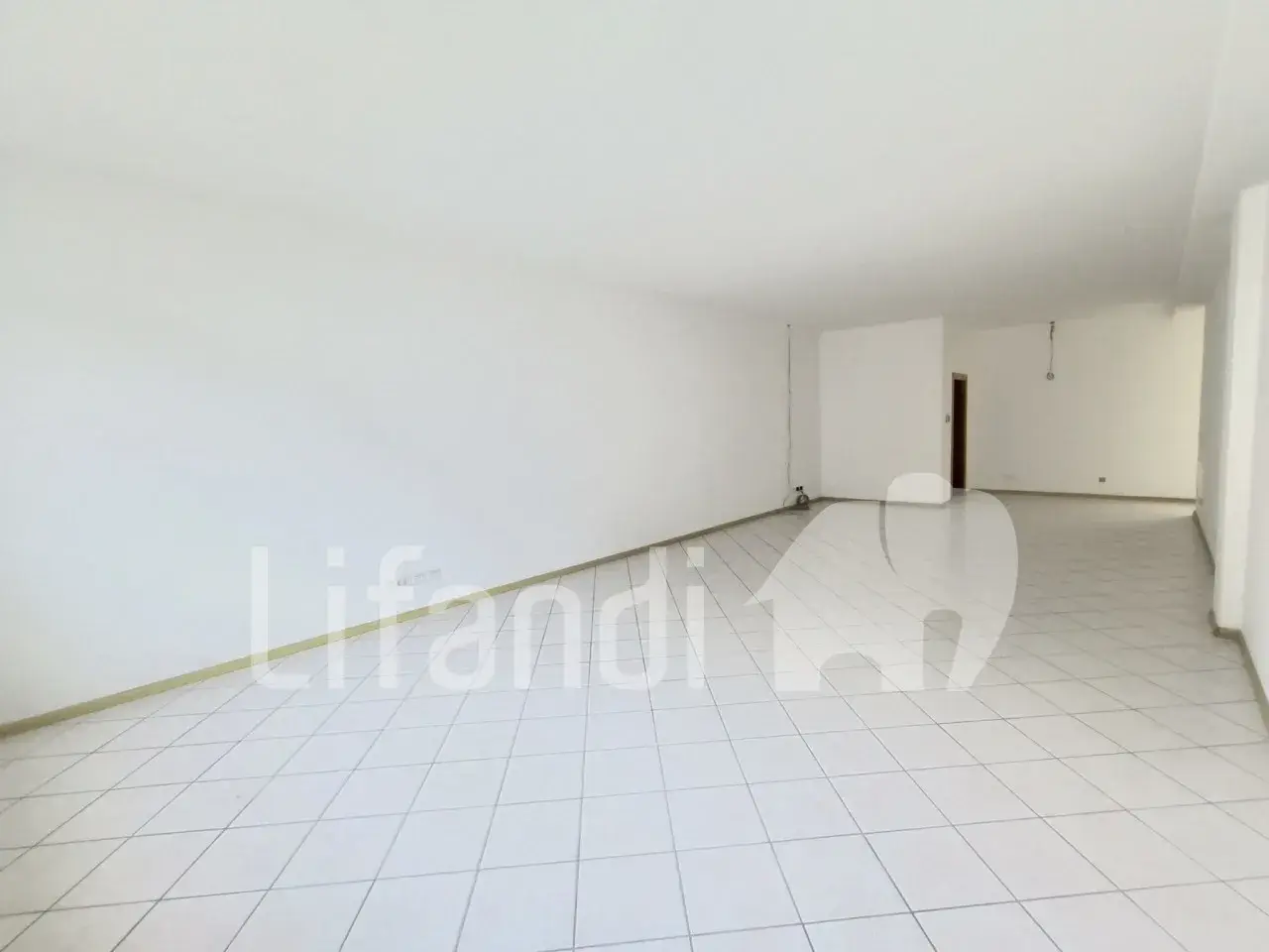 Ufficio in Luis Zuegg StraßE, Merano, {3} - Foto 2