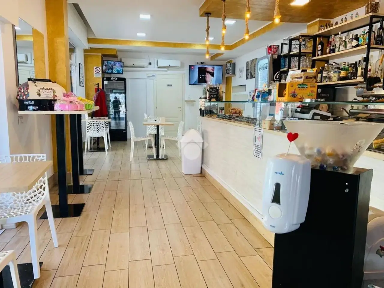 Negozio in Via del Risorgimento 9, Padova, {3} - Foto 1