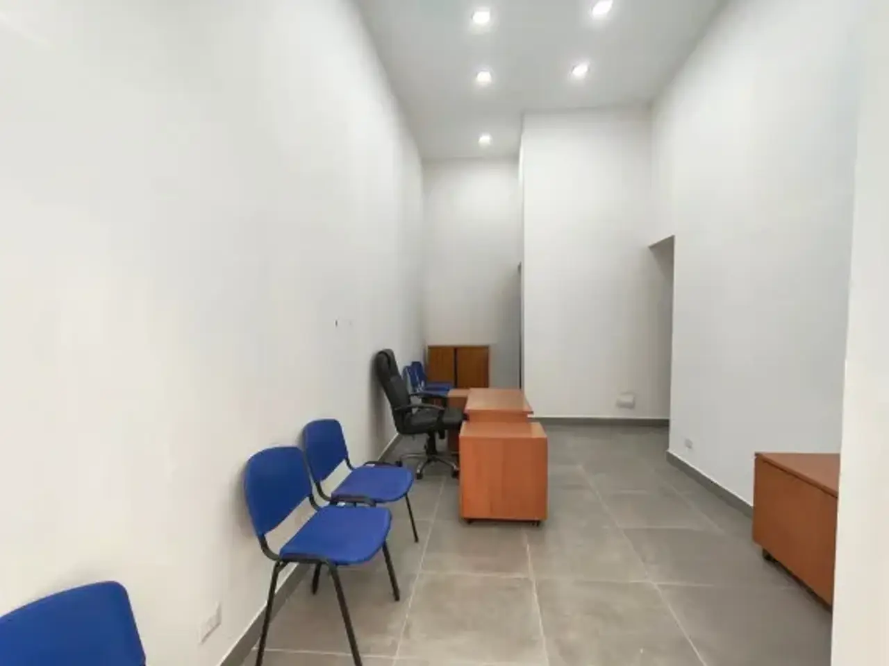 Negozio in Via Giulio Cesare Cortese, Napoli, {3} - Foto 2