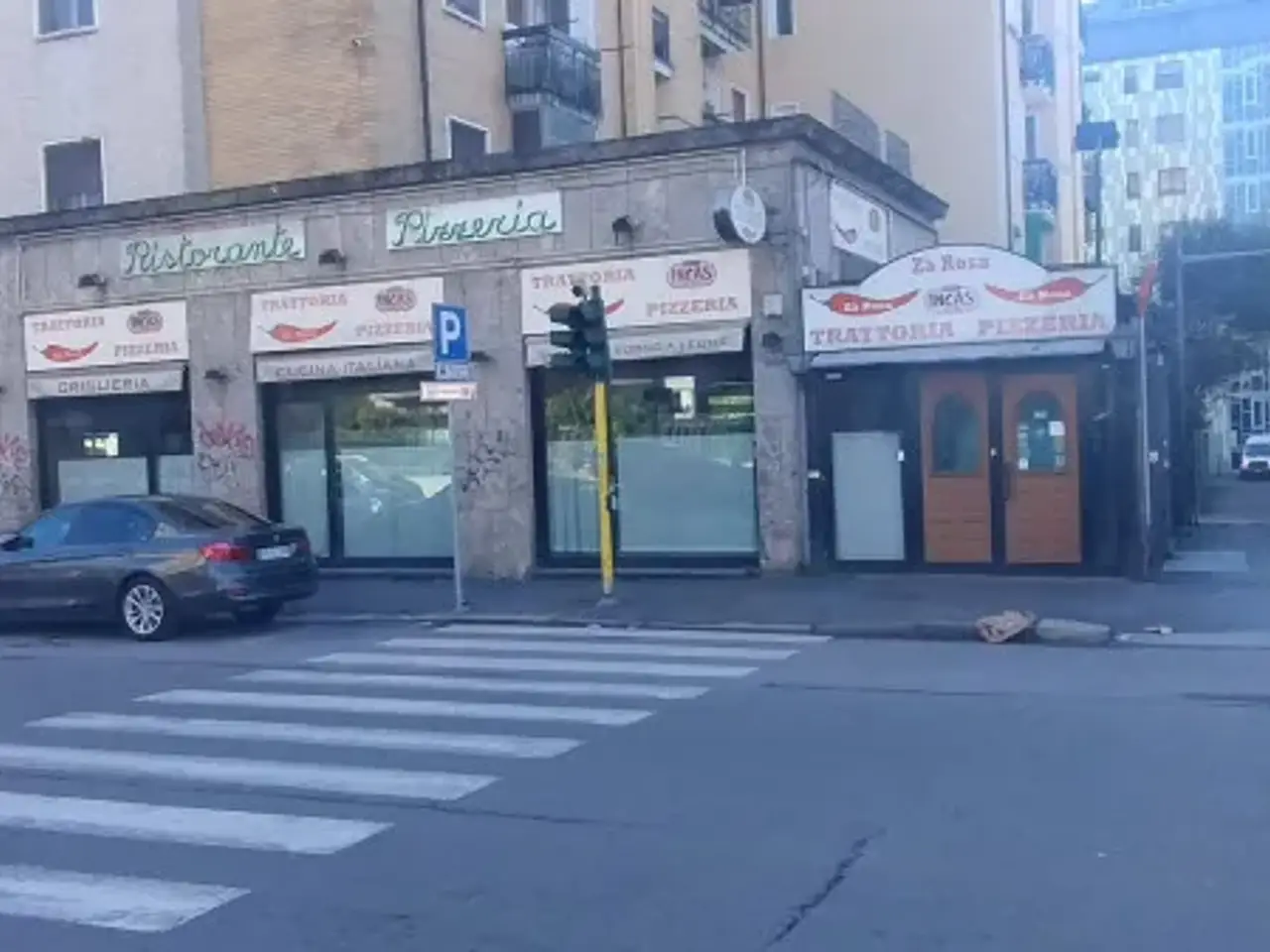 Negozio in Via Marco d'Agrate 31, Milano, {3} - Foto 2