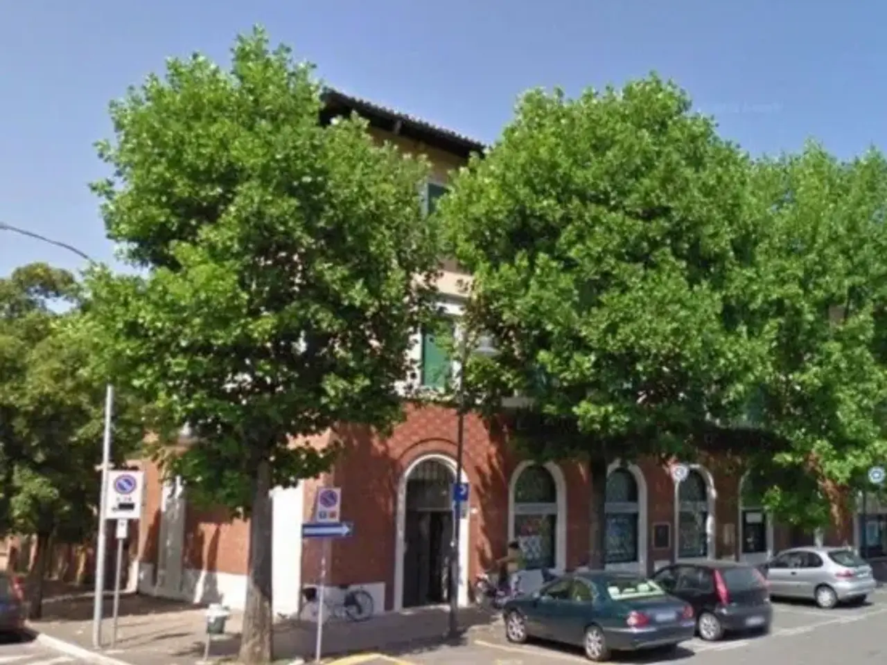 Negozio in Piazza della Vittoria 17, Sanguinetto, {3} - Foto 1