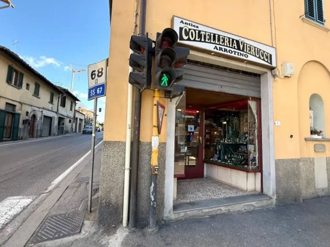 Negozio in Via Leon Battista Alberti, Lastra A Signa, {3} - Foto 1