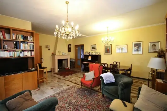 Villa in Viale Santorre di Santarosa, Riccione - Foto 1