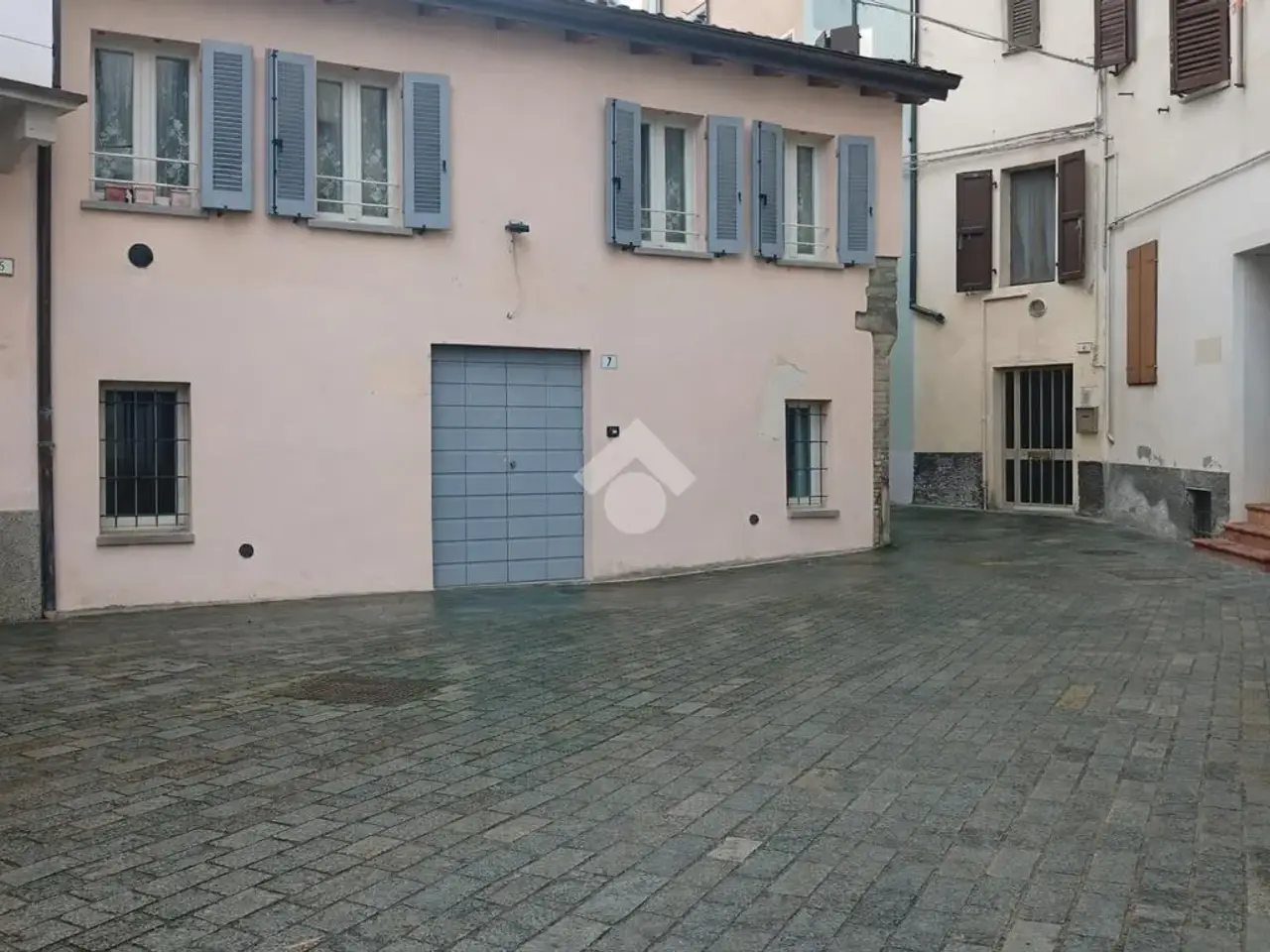Ufficio in Vicolo del Quartiere 7, Langhirano, {3} - Foto 1