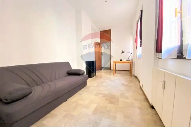 One-room flat in Via Giuseppe Frank 9, Pavia - Photo 1