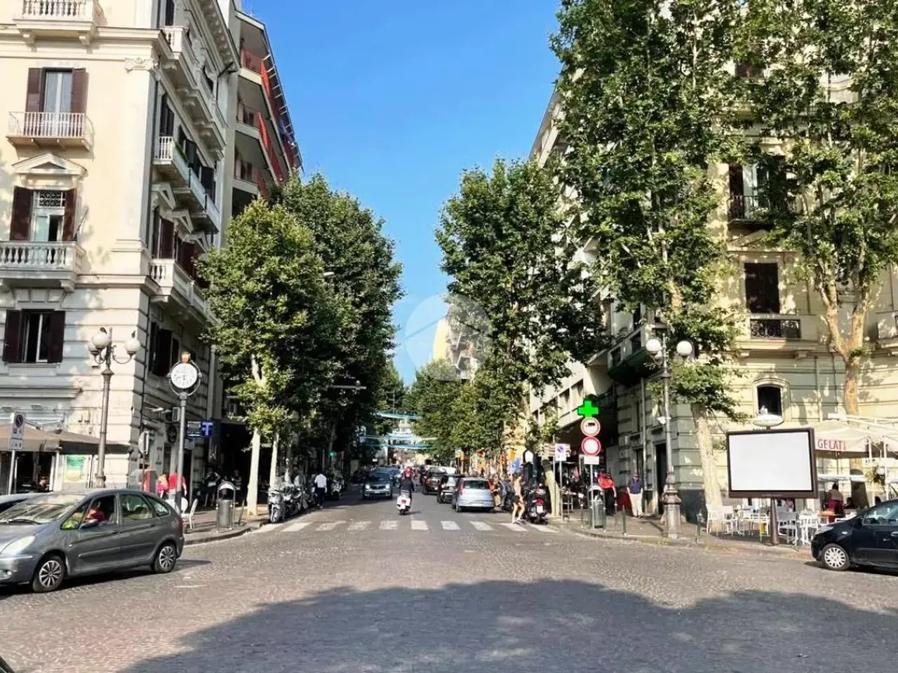Magazzino in Via Scarlatti 60, Napoli, {3} - Foto 1