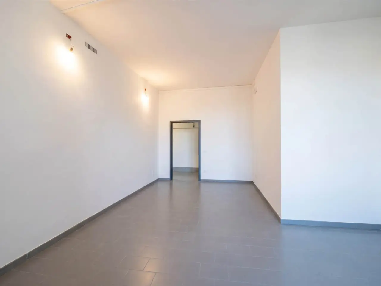 Ufficio in , Prato, {3} - Foto 2